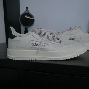 Adidas shoes size 9.5 US